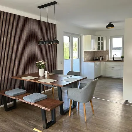 Exklusive Bei Berlin, Bis 5 Gaeste, Grosse Terrasse, Garten Lägenhet *