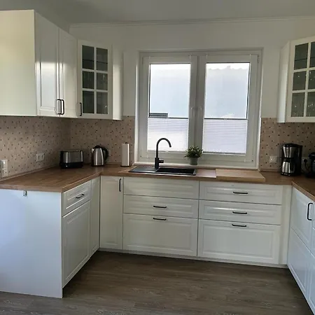 Exklusive Bei Berlin, Bis 5 Gaeste, Grosse Terrasse, Garten