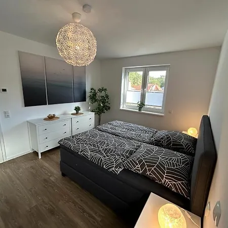 Exklusive Bei Berlin, Bis 5 Gaeste, Grosse Terrasse, Garten Lägenhet *