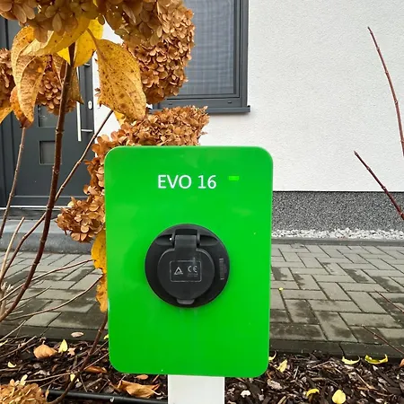 Exklusive Bei Berlin, Bis 5 Gaeste, Grosse Terrasse, Garten Lägenhet Bestensee