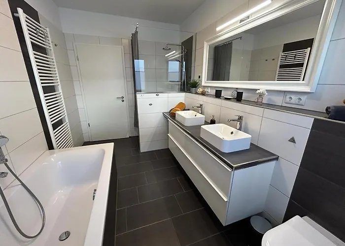 Exklusive Bei Berlin, Bis 5 Gaeste, Grosse Terrasse, Garten شقة