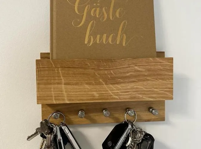 Exklusive Bei Berlin, Bis 5 Gaeste, Grosse Terrasse, Garten * Bestensee