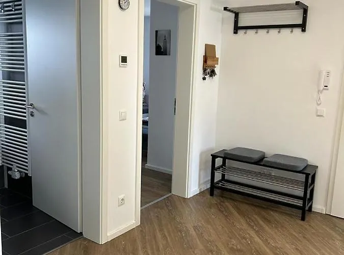 Exklusive Bei Berlin, Bis 5 Gaeste, Grosse Terrasse, Garten